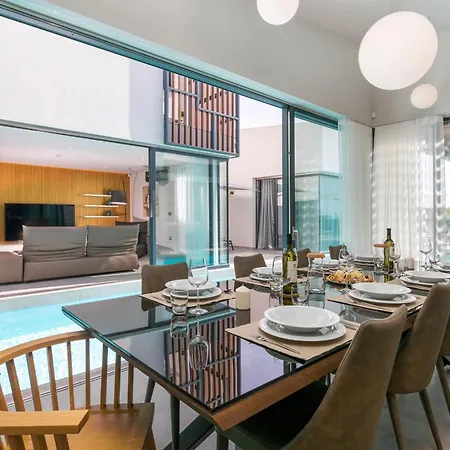 Elementa Castelier Villa *