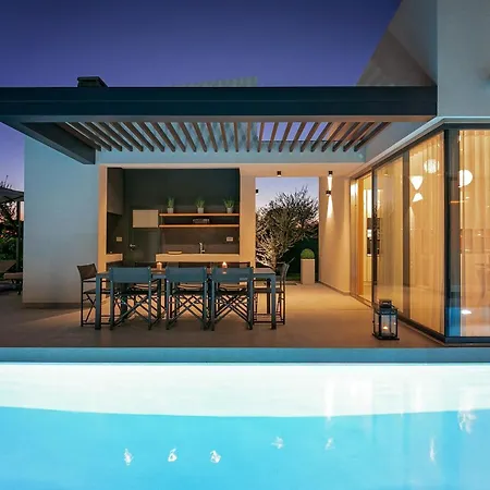 Elementa Castelier Villa Kaštelir