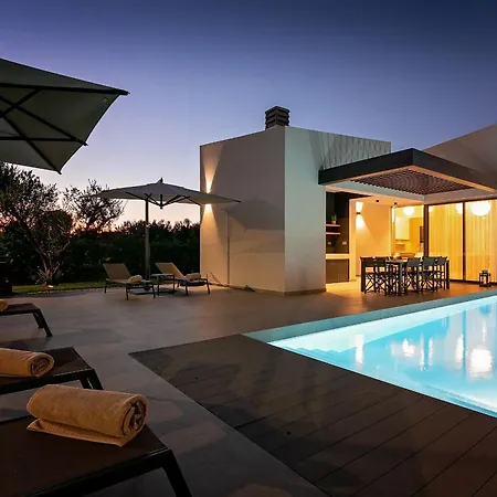 Elementa Castelier Villa Kaštelir