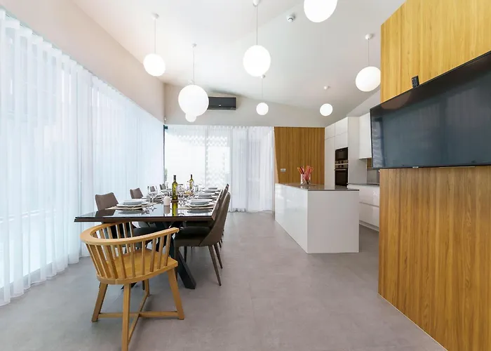 Elementa Castelier * Kaštelir