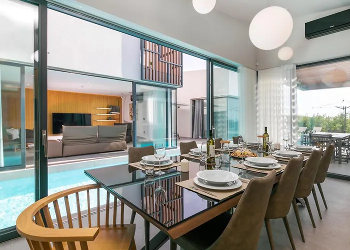 Elementa Castelier Villa *